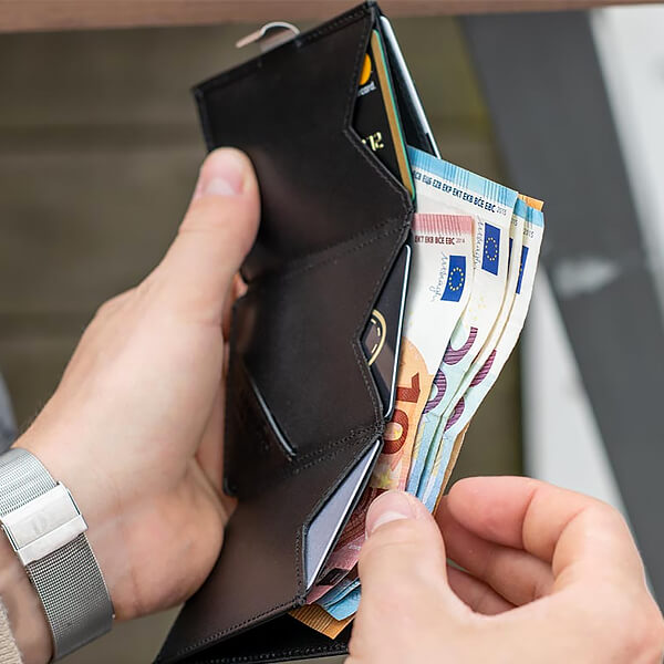 Бумажник-картхолдер Exentri Wallet с RFID-защитой электронных карт